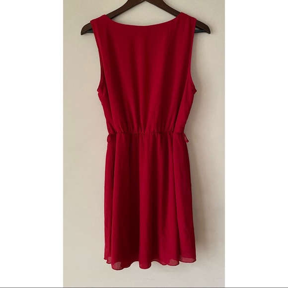 Red Dress ✨ - Picture 2 of 3